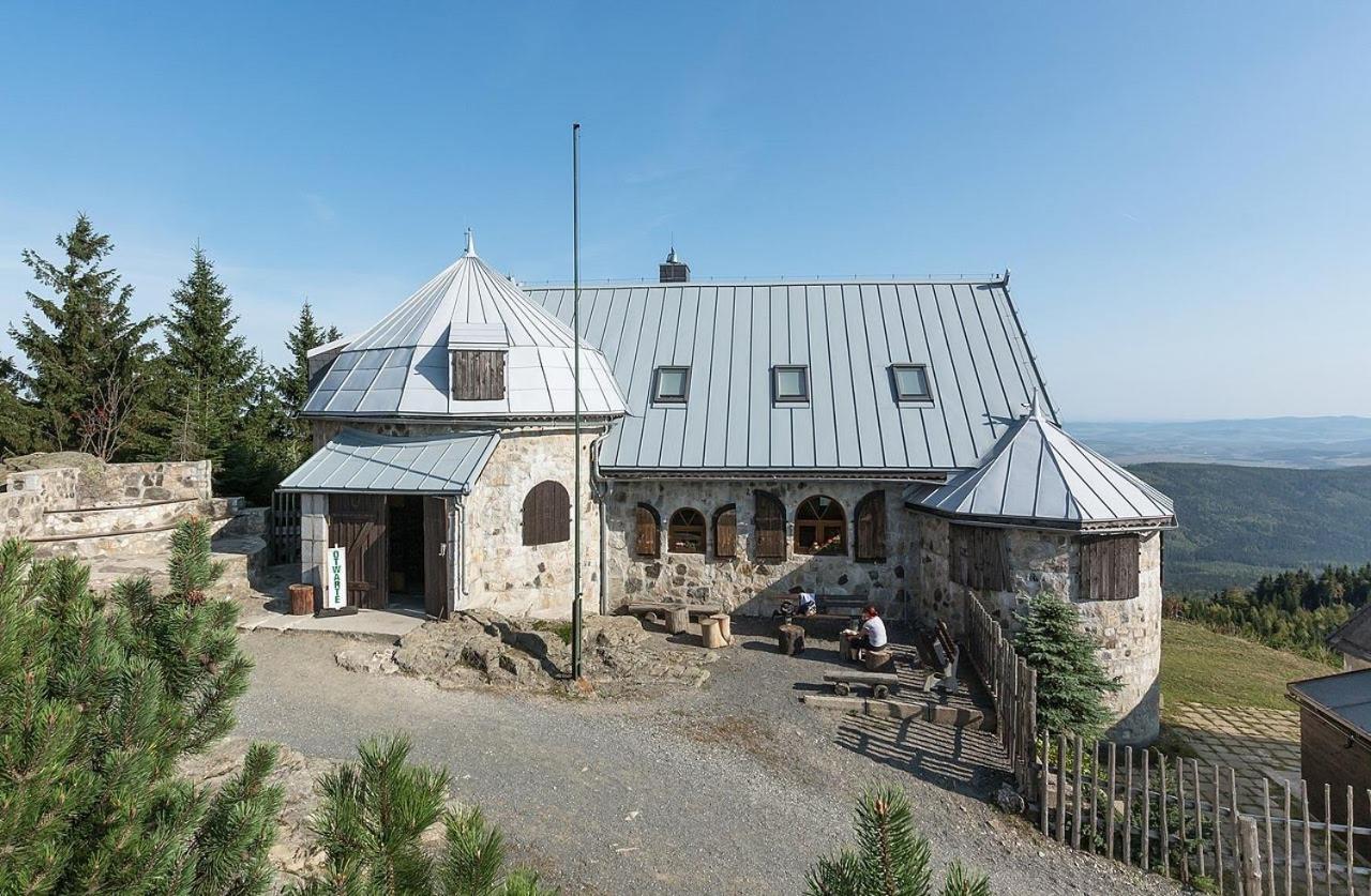 Nomad Szklarska Poręba Esterno foto